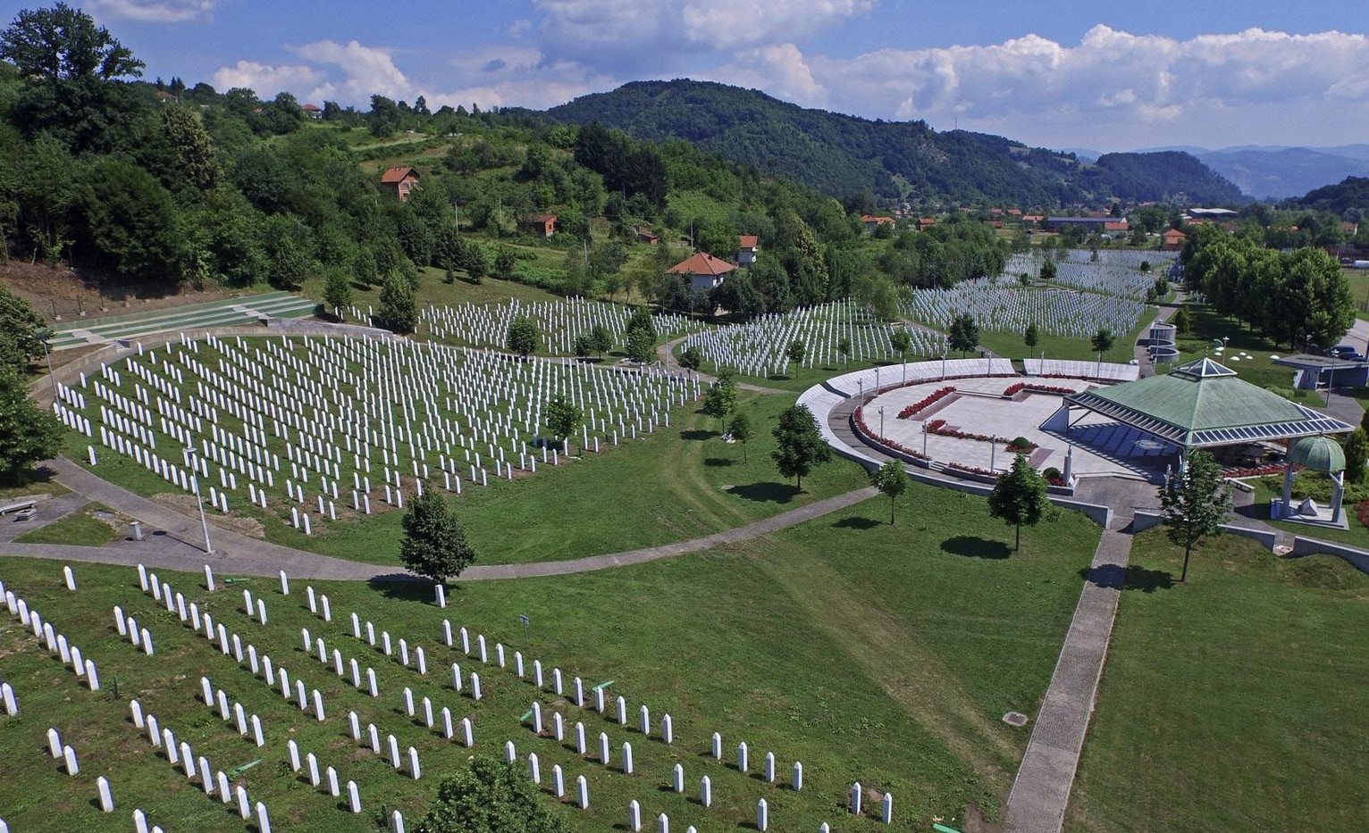 Šta je svima nama Srebrenica?